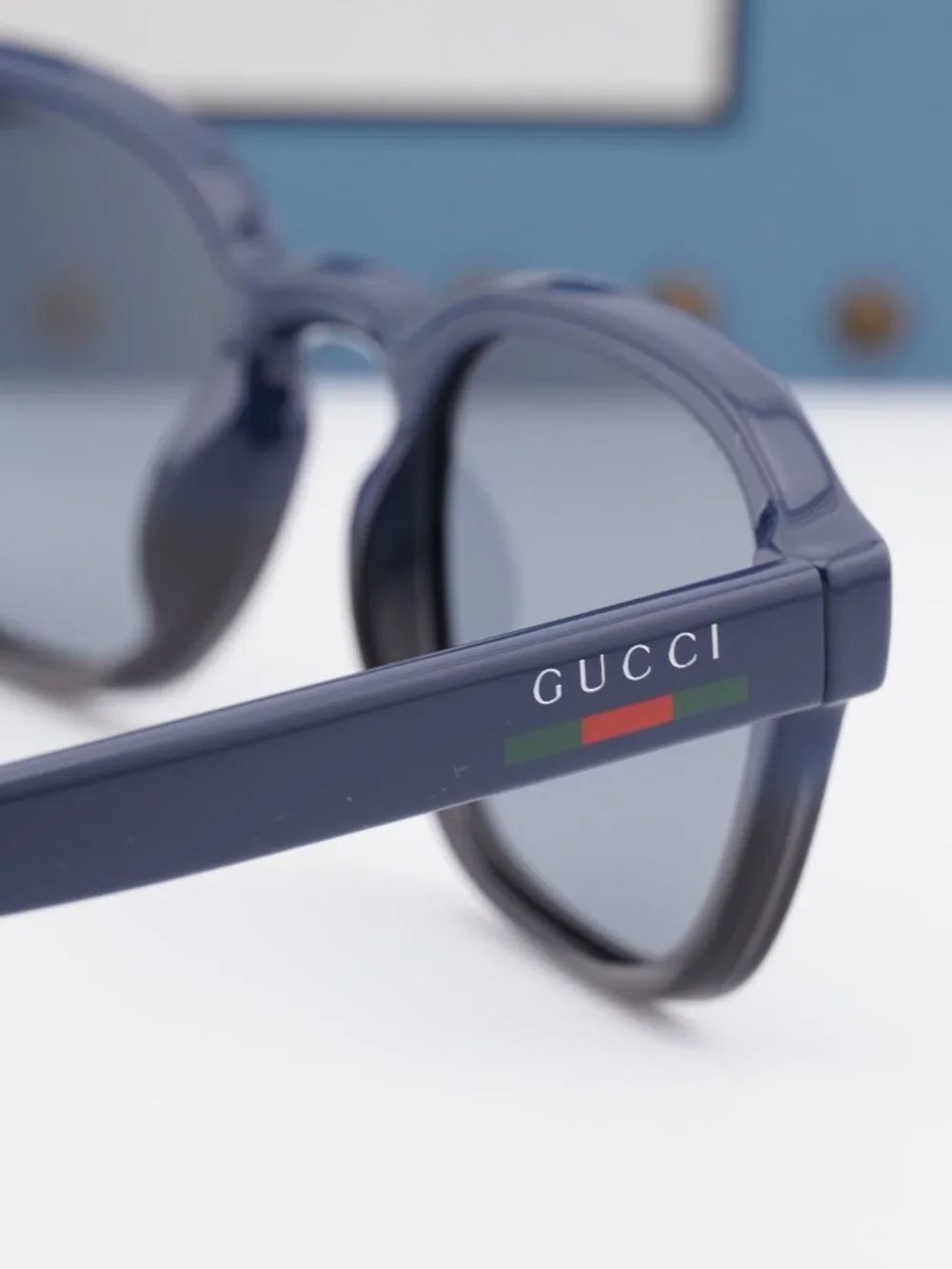 Gucci GG2106S 004 Square Sunglasses - Blue to Grey / Smoke